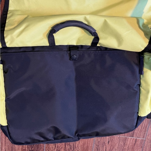 NWOT L.L. Bean messenger bag. Yellow & black. Cushioned strap. Many compartments - Picture 8 of 15